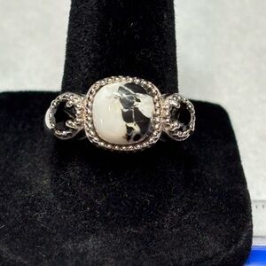 Sterling silver White Buffalo/Onyx Ring
